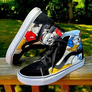 Disney Mickey Mouse Sk8-Hi Vans High Top
